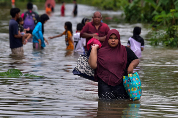 В Индонезии число погибших из-за наводнений возросло до 67
