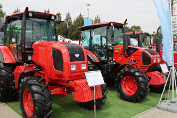  Вовк: Беларусь и Азербайджан планируют выпускать 1000 совместных тракторов в год