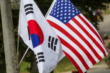 СМИ: Южная Корея и США провели учения с участием истребителей F-22