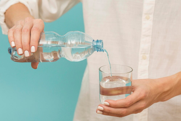 Питьевая, столовая, лечебная: как правильно выбрать бутилированную воду