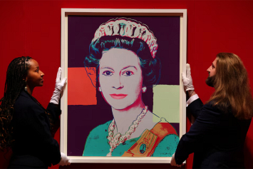 Портреты членов британской королевской семьи за последние 100 лет представят на выставке в Лондоне