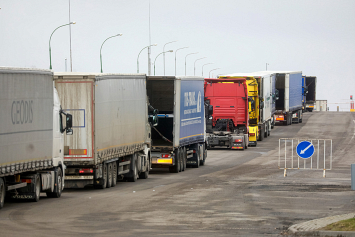 ГПК: более тысячи фур ожидают въезда в ЕС перед польским пунктом «Кукурыки»