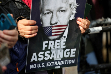 Джулиан Ассанж предстанет перед судом по вопросу его экстрадиции в США
