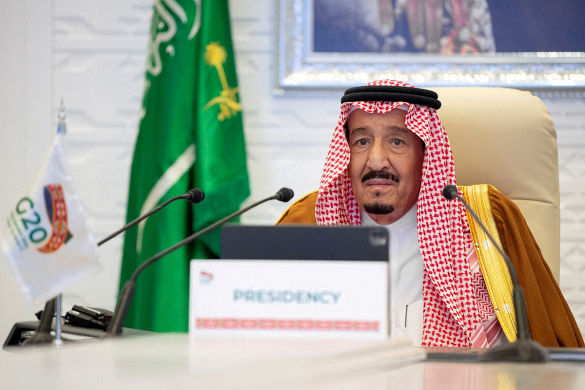 Король Саудовской Аравии проходит медицинское обследование из-за проблем со здоровьем