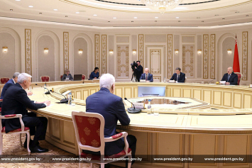 Лукашенко: Беларусь сможет существенно прибавить в торговле с Магаданской областью