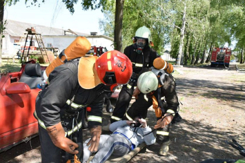 В Волковысском районе прошел открытый чемпионат УМЧС Гродненской области по многоборью спасателей