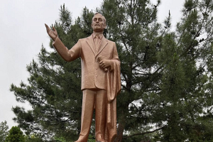 В Ашхабаде открыли памятник Янке Купале
