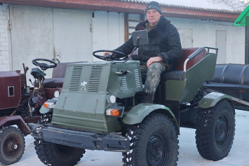 Кулибин из Костюковичей: останавливают на дороге и просят продать мой мини-трактор