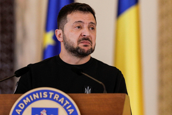 Экс-премьер Украины: Зеленский после окончания полномочий президента становится вне закона