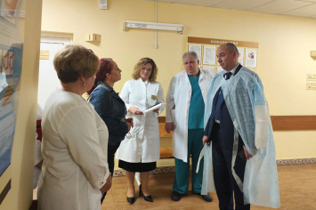 Ходжаев посетил городскую клиническую больницу № 1 Минска