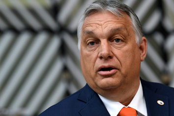Орбан признался, что, даже несмотря на покушение на Фицо, не будет носить бронежилет