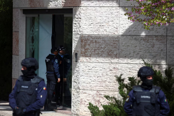 СМИ: полиция Португалии задержала мужчину после сообщения о бомбе в штаб-квартире одной из партий