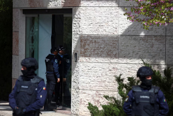 СМИ: полиция Португалии задержала мужчину после сообщения о бомбе в штаб-квартире одной из партий