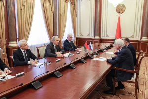 Беларусь и Россия придают важное значение совместной работе по защите исторической памяти – Сергеенко