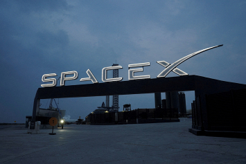Компания SpaceX вывела на орбиту еще 23 интернет-спутника Starlink