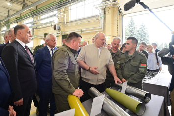 Лукашенко: всё, что завод «Легмаш» традиционно производил на экспорт, он должен производить