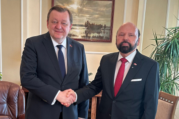 Министр иностранных дел Алейник принял почетного консула Беларуси в Люцерне Бейелера