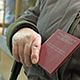 Пенсионер из Бобруйска сделал себе фальшивое удостоверение инвалида ВОВ