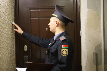 В Минске милиционеры посещают пенсионеров и предупреждают о мошеннических схемах
