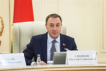 Снопков: Беларусь готова производить на территории Казахстана не менее 10 тысяч тракторов и 1 тысячи комбайнов