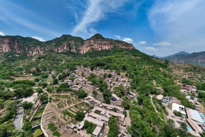 Фотофакт. Взгляните на китайскую древнюю деревушку Интань, спрятанную в горах Тайханшань