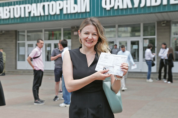 Журналист «СБ. Недели» решила сдать ЦТ по русскому языку спустя 20 лет после школы