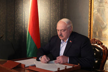 Лукашенко оставил запись в Книге почетных гостей в музее Чингисхана