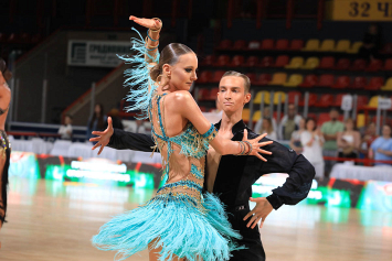 Танцуют все – в Гродно проходит чемпионат и первенство Республики Беларусь по танцевальному спорту