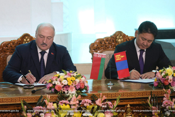 Лукашенко и Хурэлсух подписали договор о дружественных отношениях и сотрудничестве между Беларусью и Монголией