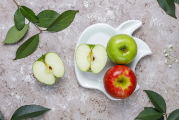 Кулинарный блогер поделилась рецептом ПП-смузи из яблок, чернослива и клетчатки