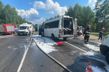 В Бобруйском районе столкнулись маршрутка и трактор – 9 человек в больнице