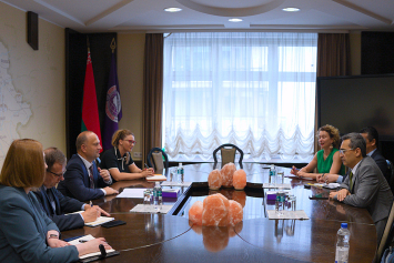 Беларусь заинтересована в расширении сотрудничества с ЮНИДО в области регионального промышленного развития – Чеботарь
