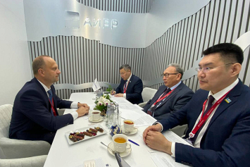 Чеботарь и Федотов обсудили торгово-экономическое сотрудничество Беларуси и Якутии