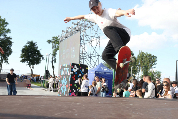 В Пружанах  открыли фестиваль «Вытокі» и скейт-роллер-парк