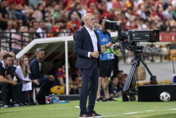 Команда Испании по футболу нанесла разгромное поражение сборной Северной Ирландии в спарринге