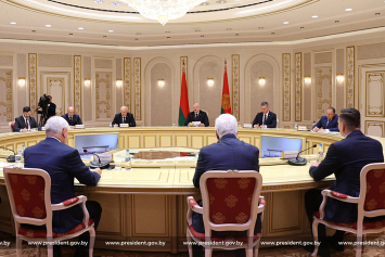 Лукашенко предложил вывести Воронежскую область в пятерку лидеров по потреблению и переработке белорусских продуктов