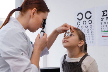Можно ли полностью восстановить зрение при миопии слабой степени – отвечает офтальмолог