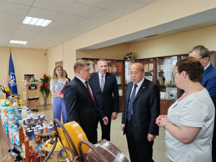 В Гомельскую область с двухдневным визитом прибыл Чрезвычайный и Полномочный Посол КНР в Беларуси Се Сяоюн