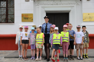 Инспектор ИДН напомнила школьникам о мерах безопасности во время летних каникул