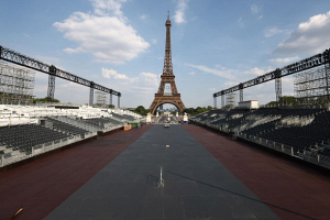 Сейчас, перед Олимпийскими играми, о Париже полно противоречивых свидетельств