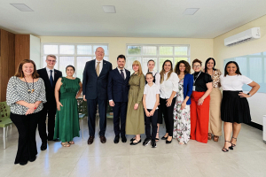 Белорусские дипломаты в рамках программы правительства Федерального округа Бразилии посетили школу