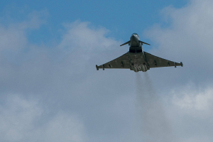 Истребитель Typhoon коалиции во главе с США опасно сблизился с Ан-30 ВКС России в Сирии