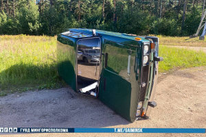 ГАИ: в Минске водитель легковушки не справился с управлением и совершил опрокидывание авто