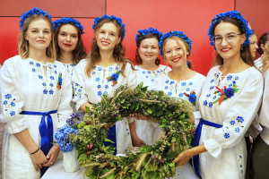 Республиканский конкурс молодежных социально значимых инициатив «Дзявочы вянок мiру» прошел в Гомеле