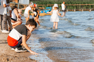 На двух пляжах Минска снова разрешено купание детей