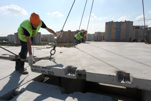 К 2025 году в России будут работать больше 30 тысяч строителей из Беларуси