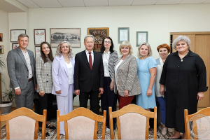 ГрГМУ и гимназия города Калинковичи подписали договор о сотрудничестве