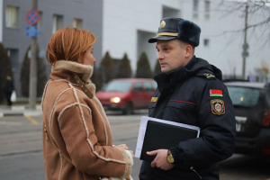 О тяжелых жизненных обстоятельствах участковый должен узнавать первым — провели день с милиционером Минска