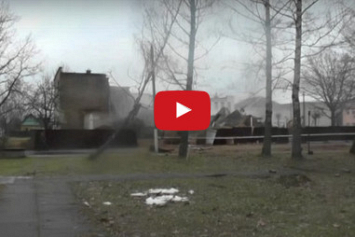 В Верхнедвинске взорвали старый кинотеатр (видео)