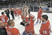 Хоккеист Андрей Глебов: С Лукашенко на льду не зазеваешься